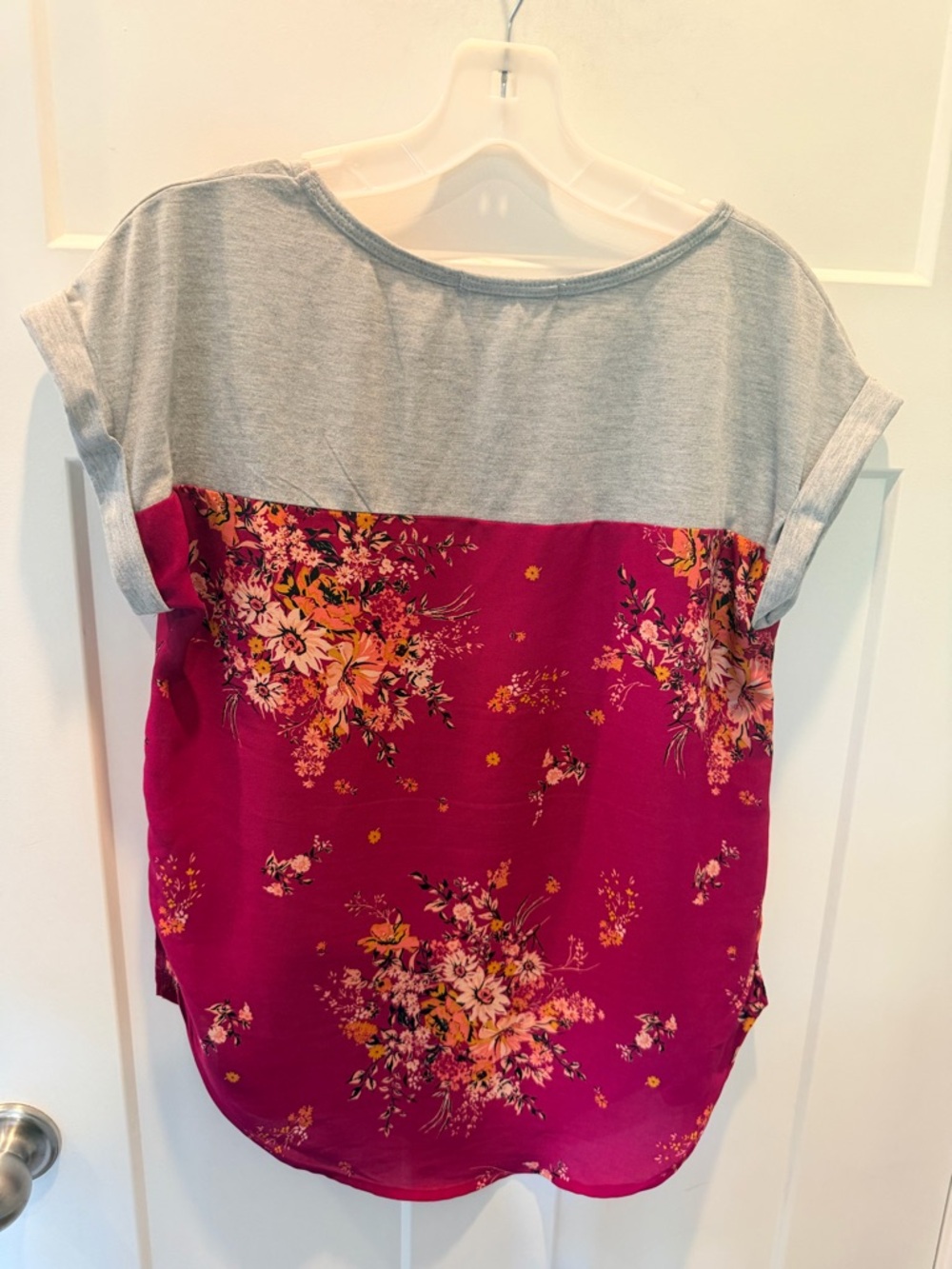 Rewind Floral Colorblock Top Medium Pink Gray Short Sleeve Blouse - Picture 5 of 9